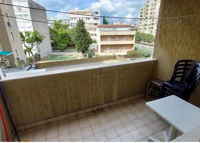 Apartment Dubrovacka *